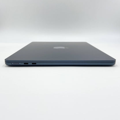 新品同様 美品 Apple MacBook Air  M4チップ 13インチ 16GB 512GB MW133J/A 充放電回数19回バッテリー最大容量100% 付属品完備【C5641-80】