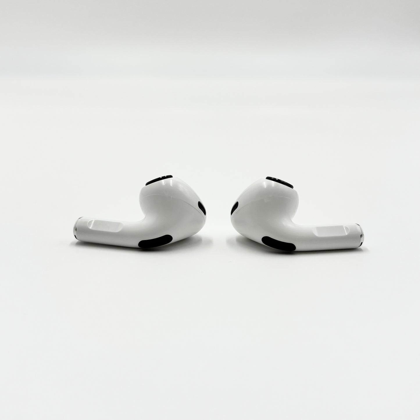 AirPods Pro 2 第2世代 タイプC ワイヤレスイヤホン イヤーチップ付属【C8699-C】