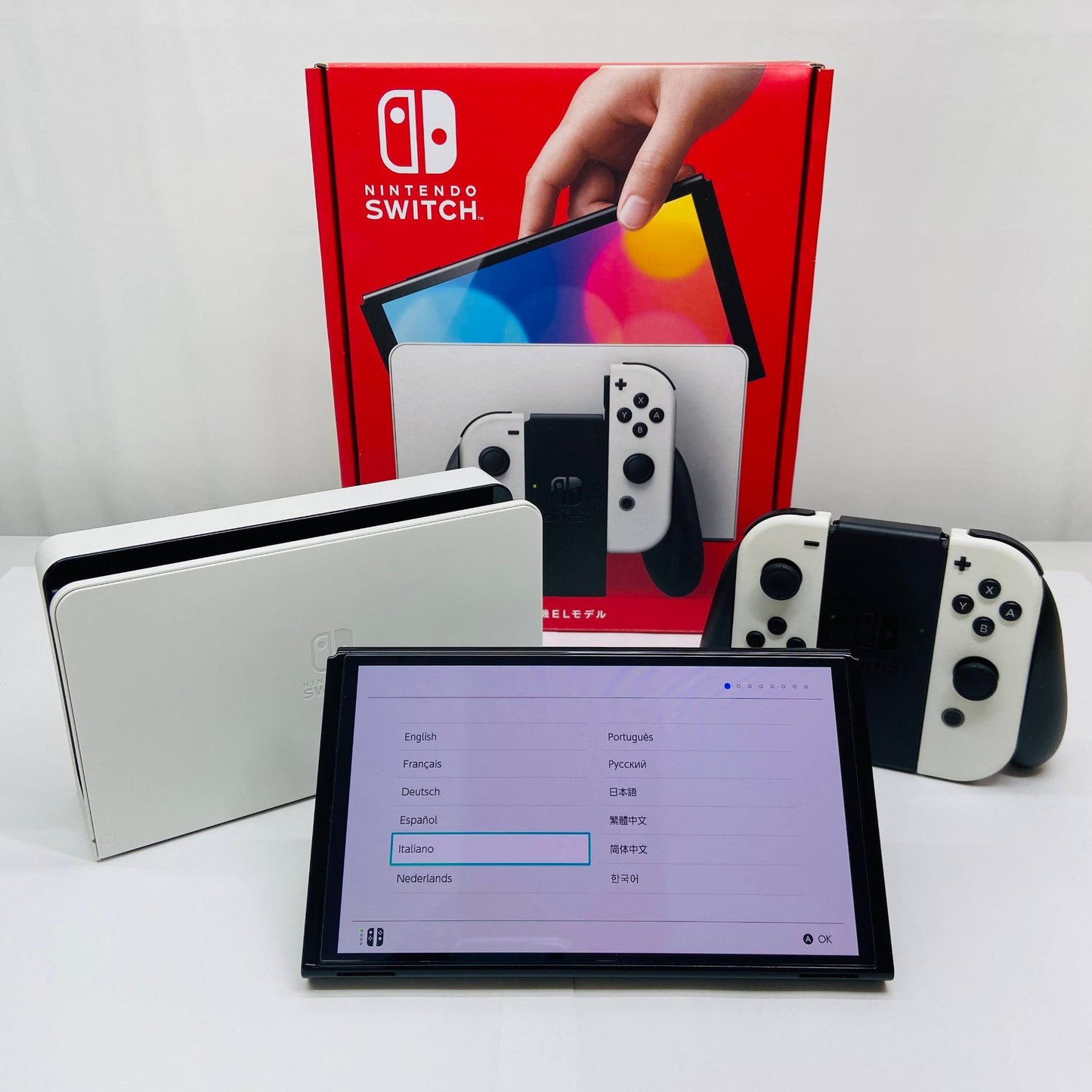 Nintendo Switch ニンテンドースイッチ 本体 有機ELモデル ホワイト HEG-S-KAAAA　コントローラー2個付き	C3814	80サイズ発送