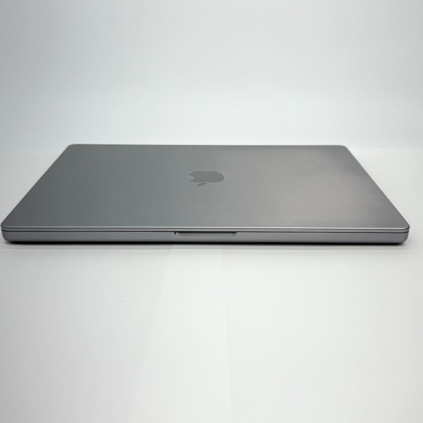 MacBook Pro Touch ID 16インチ (Late 2021) Apple M1 Max 10コアCPU 32コアGPU 32GB SSD 1TB スペースグレイ MK1A3J/A バッテリー最大容量100%【C5197-100】