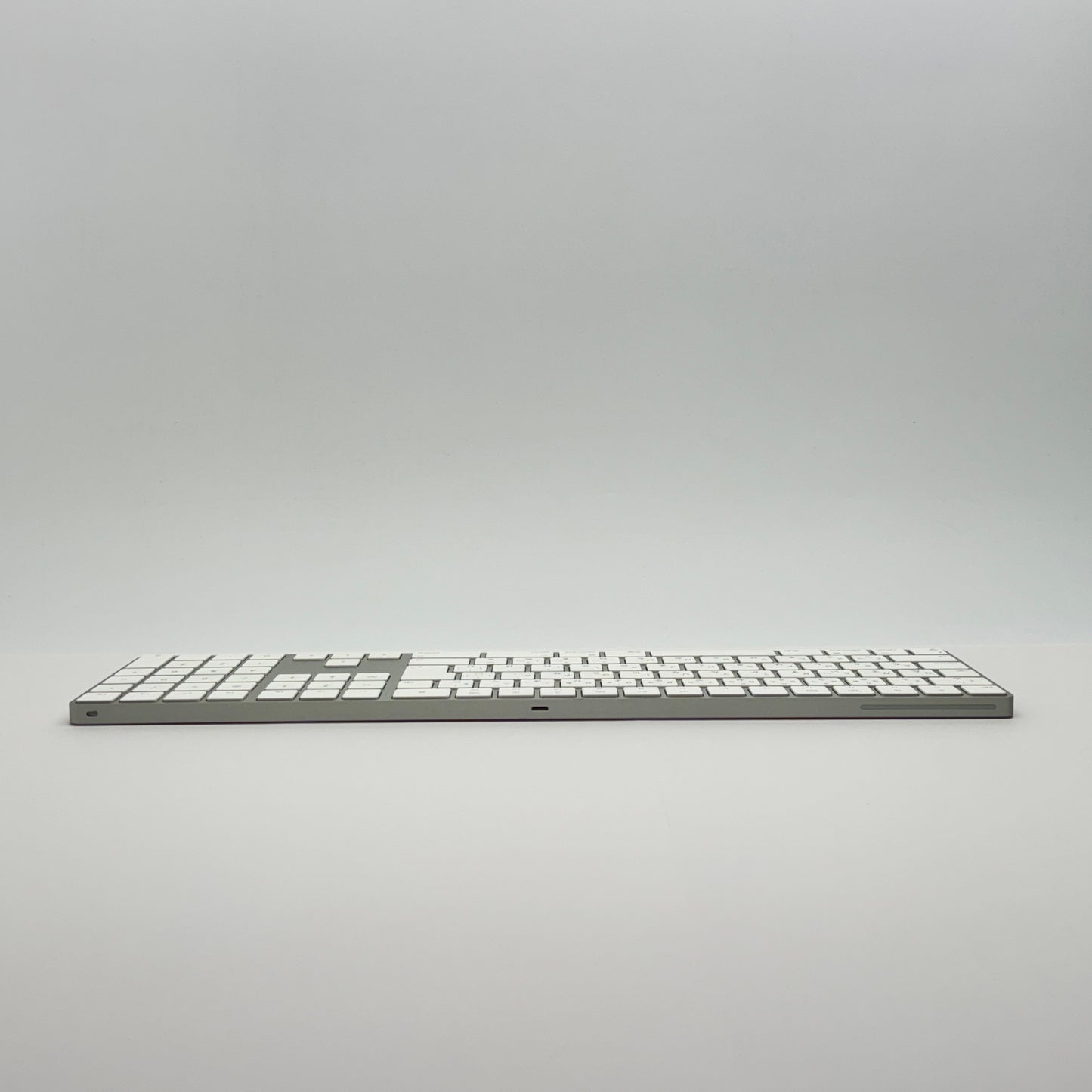 Apple Magic Keyboard テンキー付き 日本語配列 A1843 シルバー【C7441-80】
