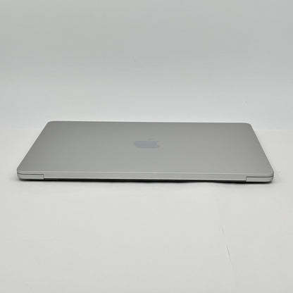 新品同様 美品 バッテリー最大容量100% Apple MacBook Air 13インチ 2022 M2 8GB 256GB シルバー MLXY3J/A 【C8915-80】