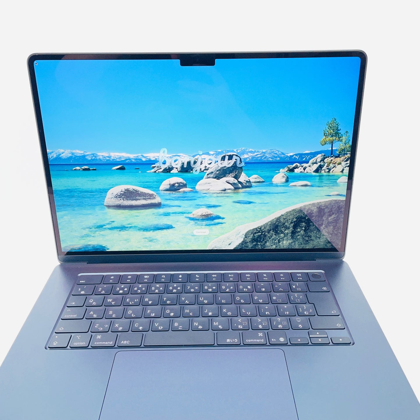 新品同様 美品 Apple Macbook Air 15インチ 2025 M4 メモリ16GB SSD256GB ミッドナイト MW1L3J/A バッテリー最大容量100%【C4841-80】