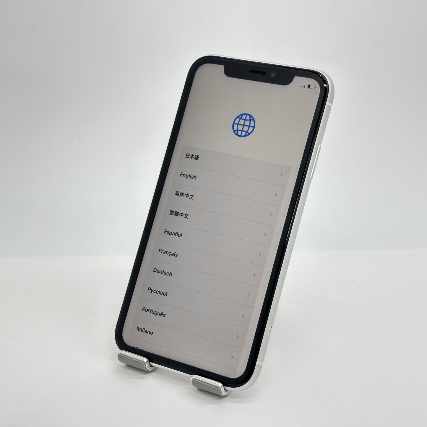 美品 Apple iPhone XR 64GB ホワイト SIMフリー MT032J/A 【C8548-C】