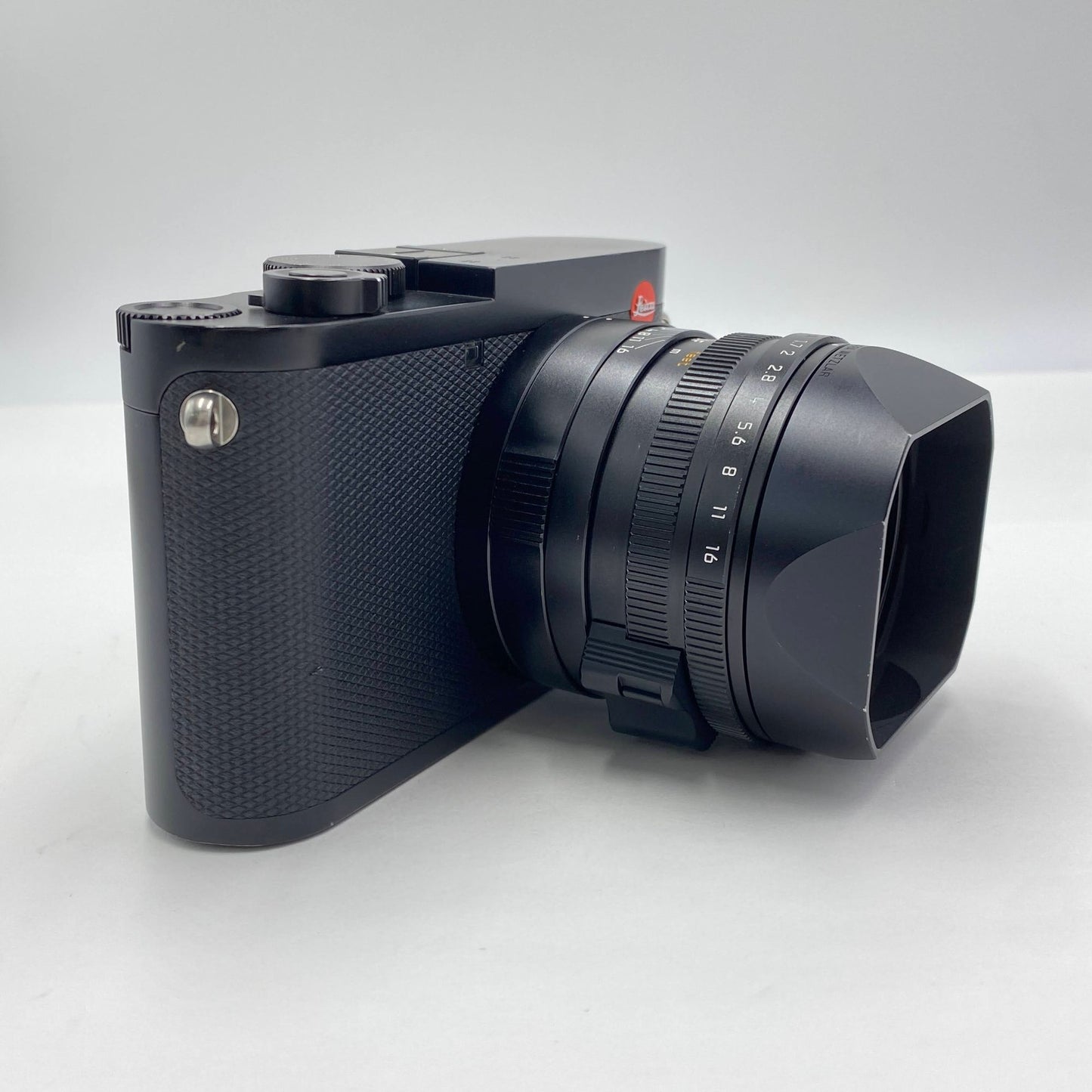 ライカ Leica Q2 TYPE 4889　コンパクトデジタルカメラ 【C4891】