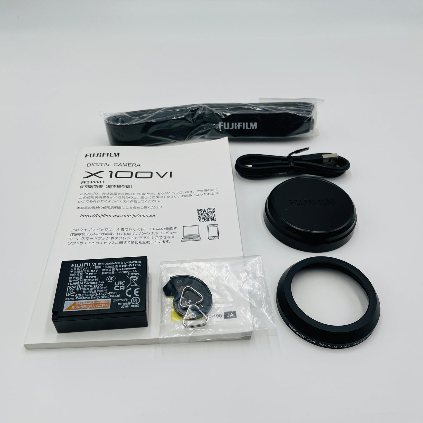 新品同様 美品 富士フィルム FUJIFILM X100VIブラック ショット数1,494枚　【C4668-80】