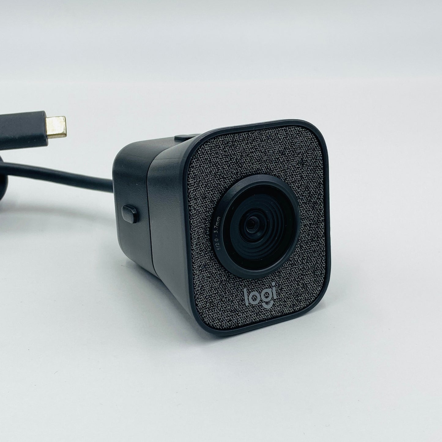 ロジクールStreamCam - フルHD 1080pストリーミングウェブカメラ グラファイト C3680 60サイズ発送