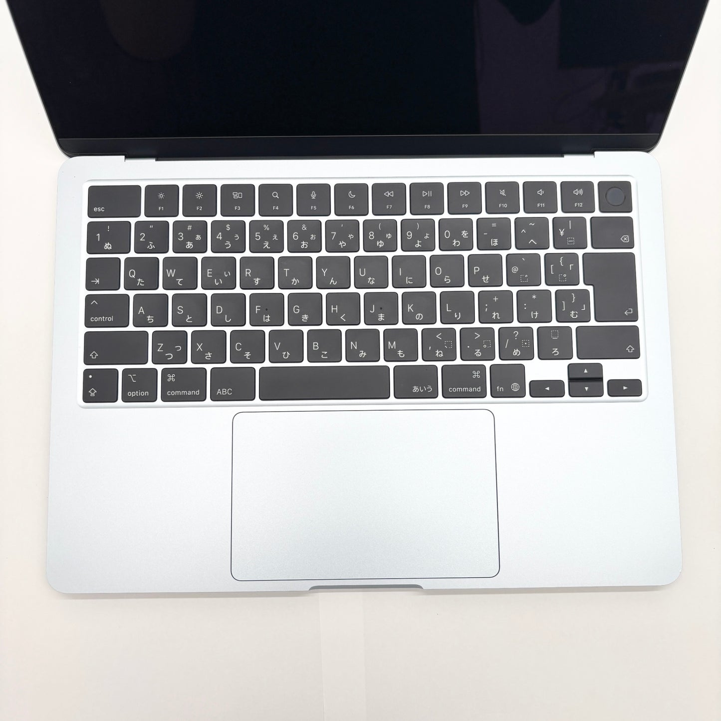 美品 Apple MacBookAir 13インチ M5 16GB 512GB バッテリー最大容量100% スカイブルー【C8380-80】