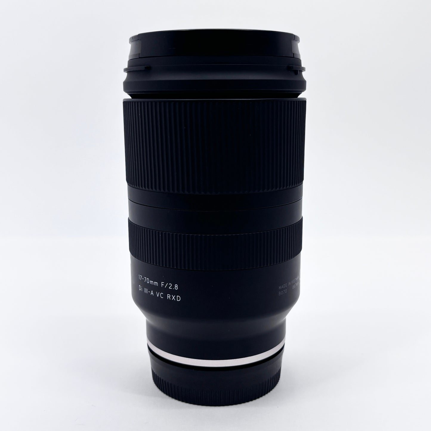 美品 TAMRON 17-70mm F/2.8 Di III-A VC RXD SONY Eマウント用 B070S 付属品完備【C8261-60】