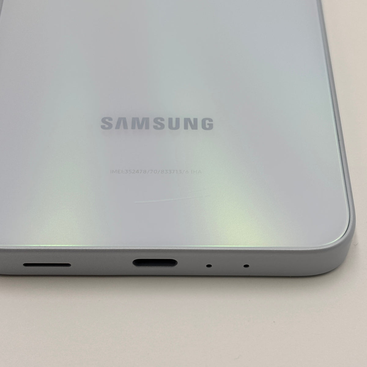 美品 SAMSUNG Galaxy A25 5G 64GB SC-53F ライトブルー スマートフォン【C9319-C】