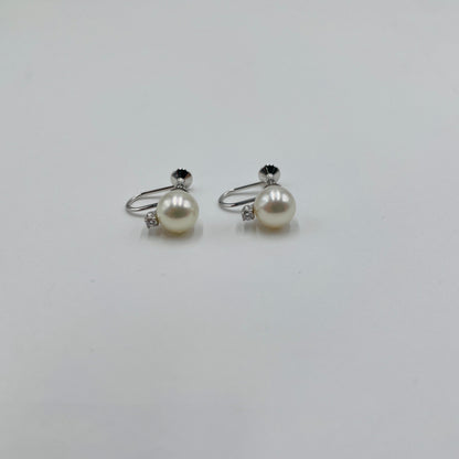 美品 MIKIMOTO ミキモト パール 真珠 ダイヤ イヤリング K18WG　【C4449-60】