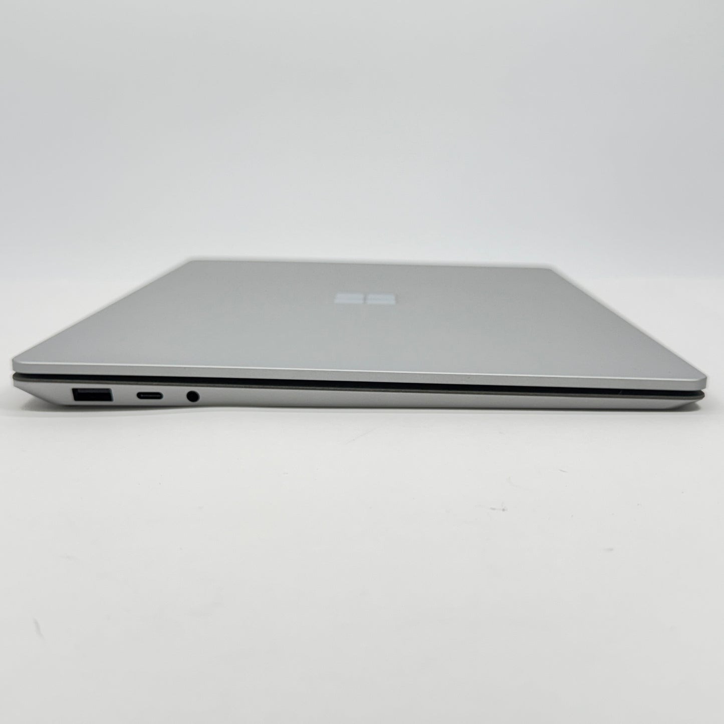 美品 Surface Laptop 4 1958 Ryzen 2.2GHz 8GB SSD 256GB  バッテリー最大容量100%【C7680-80】