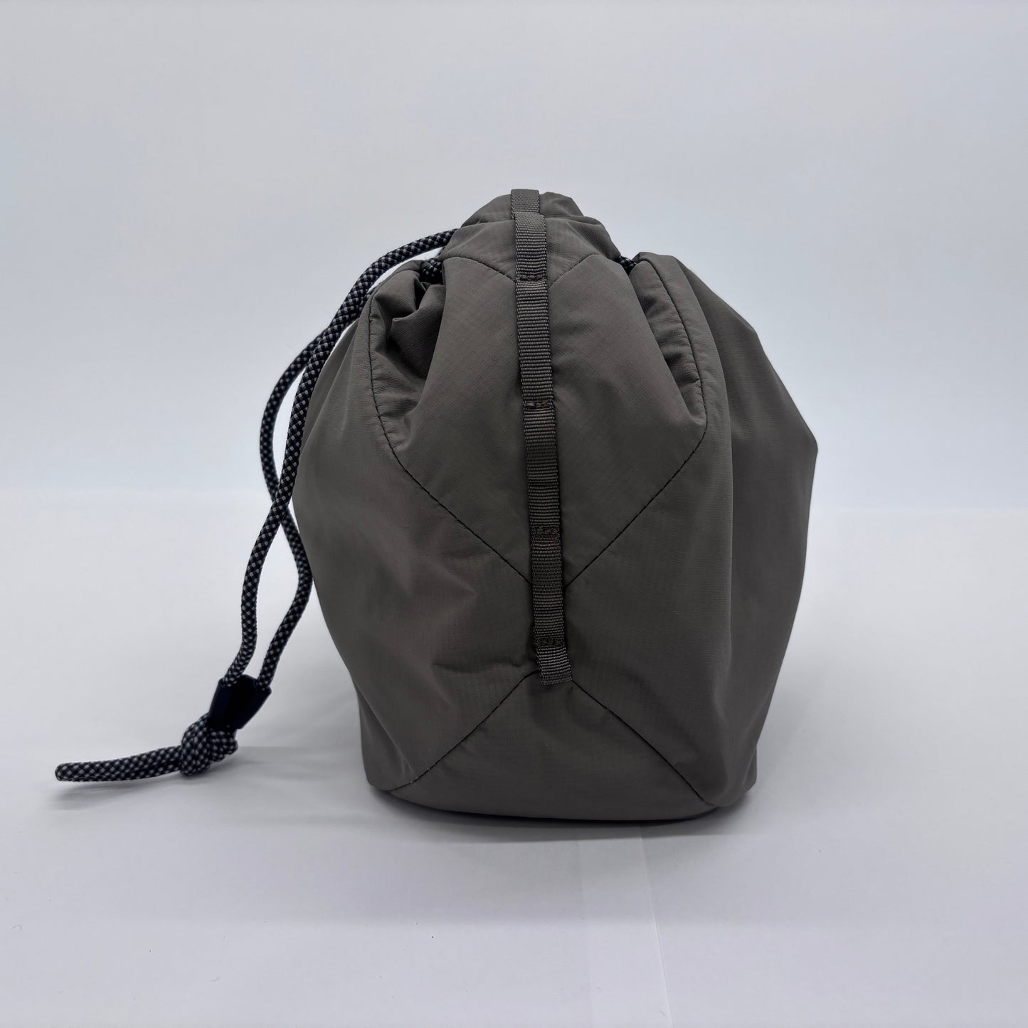 美品 PGYTECH OneGo ドローストリングバッグ フォレストグリーン【C7512】