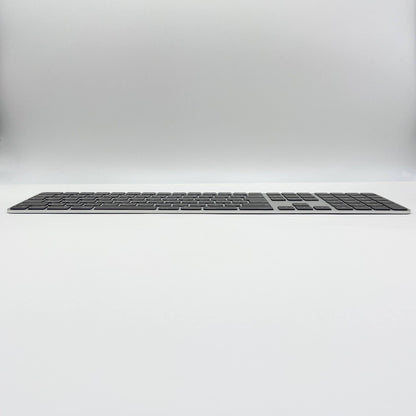 開封済み未使用 美品 Apple Magic Keyboard（テンキー付き）日本語（JIS）ブラックキー MMMR3J/A【C6168-80】