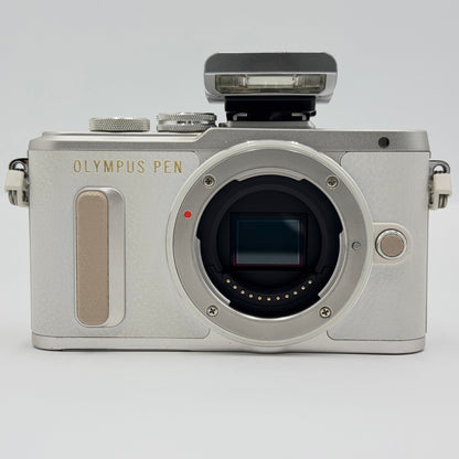 OLYMPUS PEN E-PL8 ダブルズームレンズキット 14-42mm 40-150mm ミラーレス 一眼 カメラ【C9492-60】