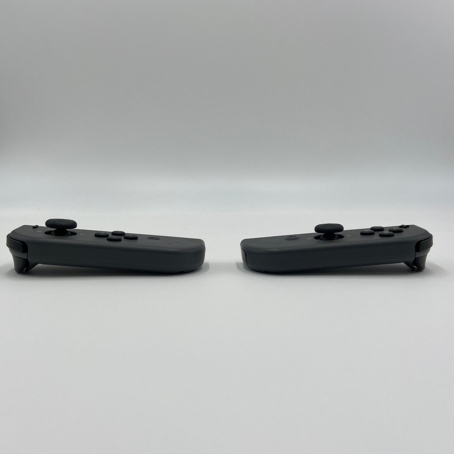 Nintendo 任天堂 スイッチ本体 モンスターハンターライズ仕様 HAC-001【C5213-60】