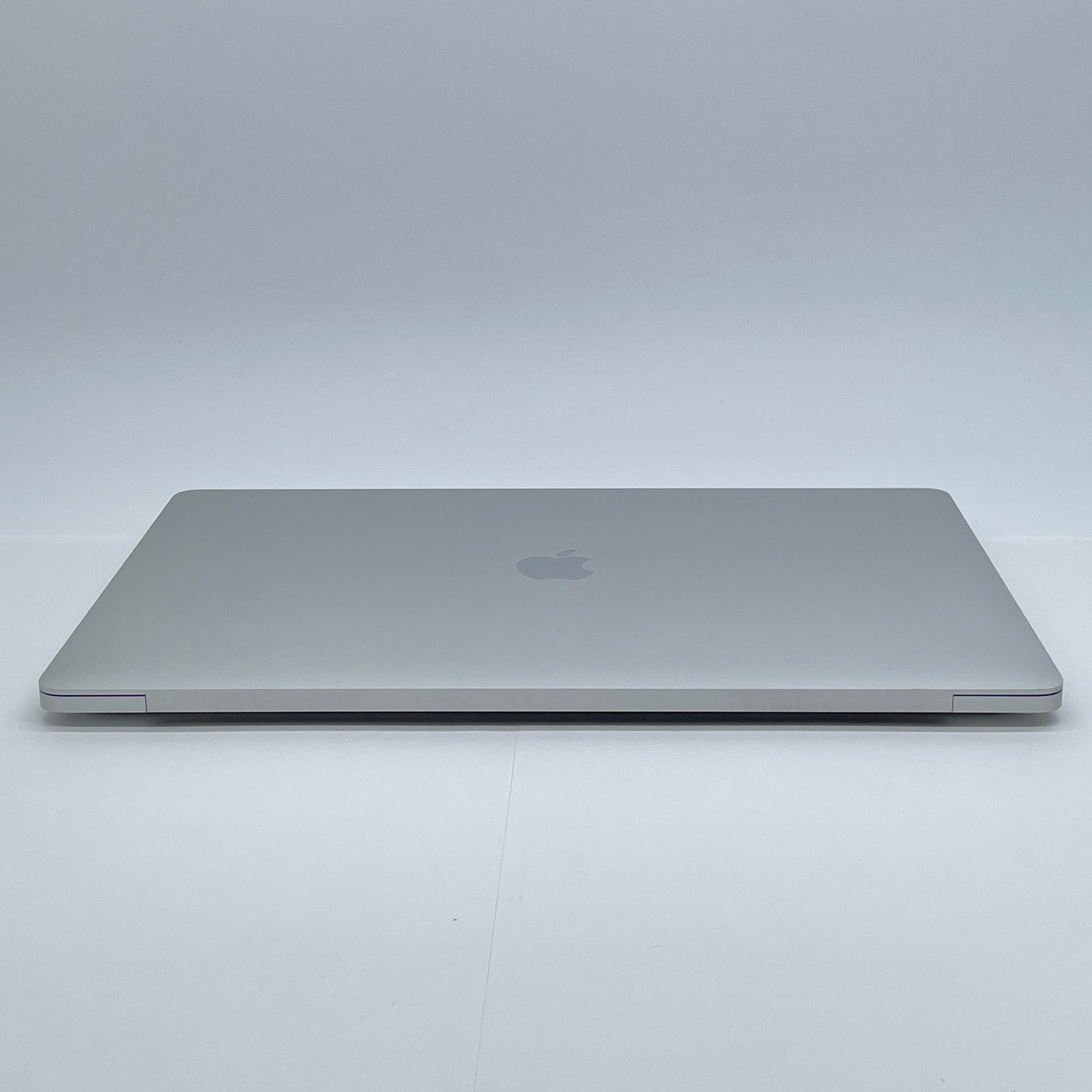 MacBook Pro  2019 16インチ Core i7 32GB 1TB RADEON Pro 5500M シルバー【C7654-80】
