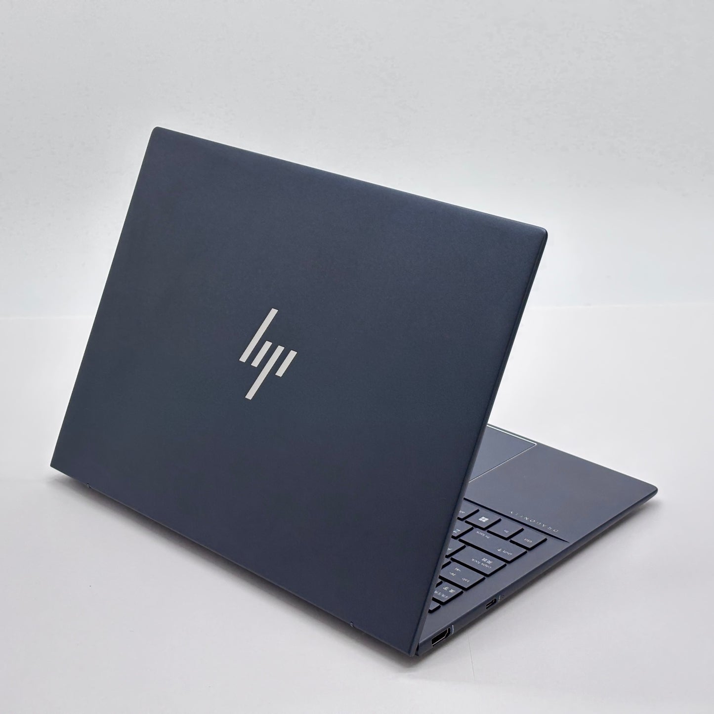 美品 HP Dragonfly 13.5インチ G4 Core i7-1355U 16GB SSD 512GB バッテリー最大容量100% 【C8168-100】