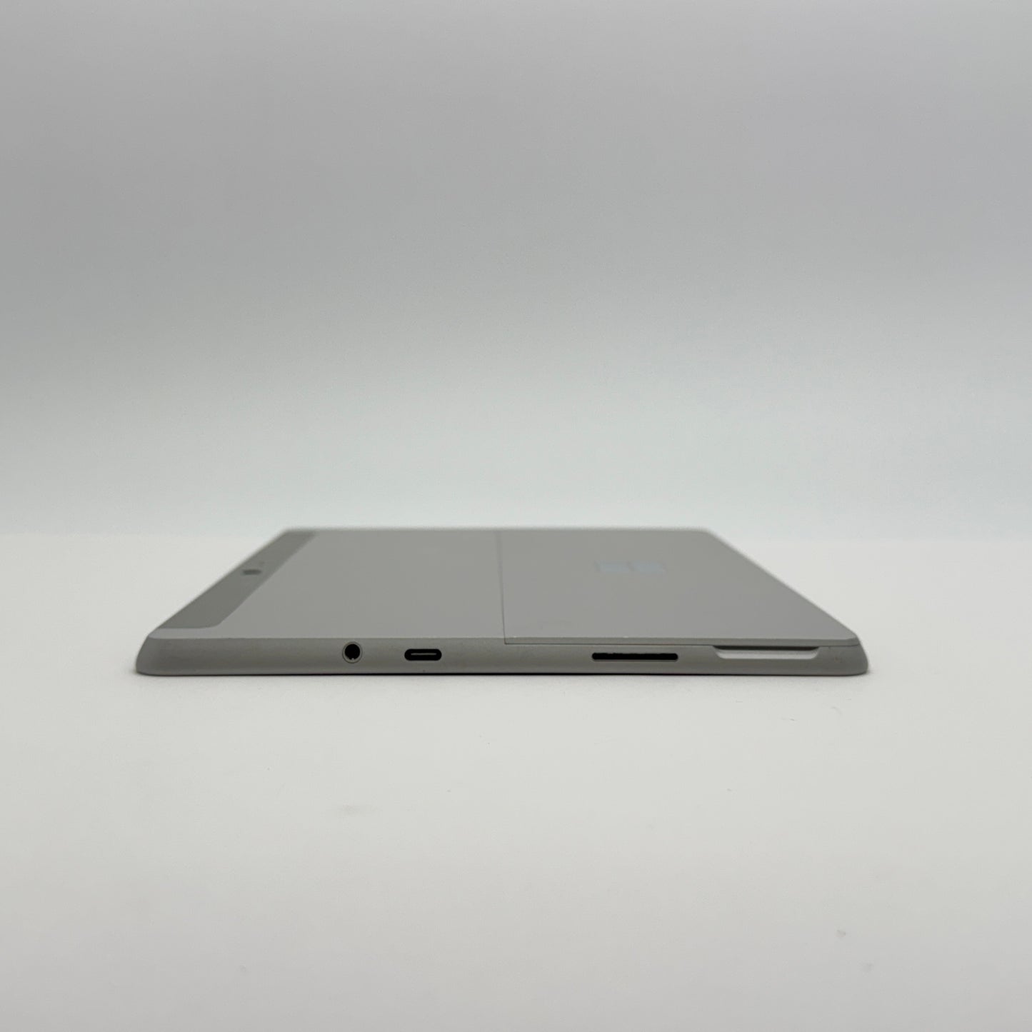 美品 Surface Go 3 1926 GOLD 6500Y 8GB 128GB バッテリー最大容量97% 【C7587-80】