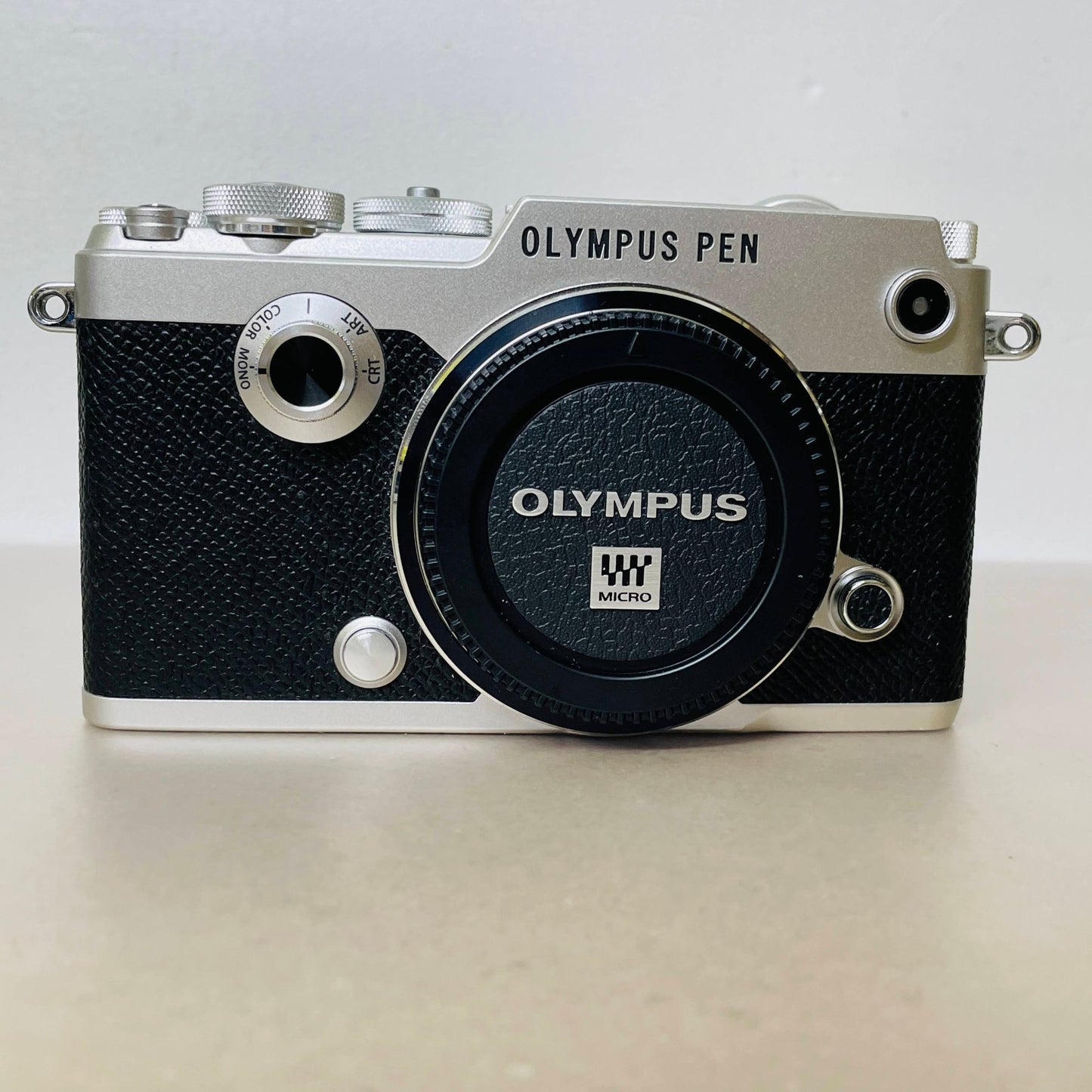 美品 オリンパス OLYMPUS PEN-F ボディ Body SLV ミラーレス一眼 【C3548-60】