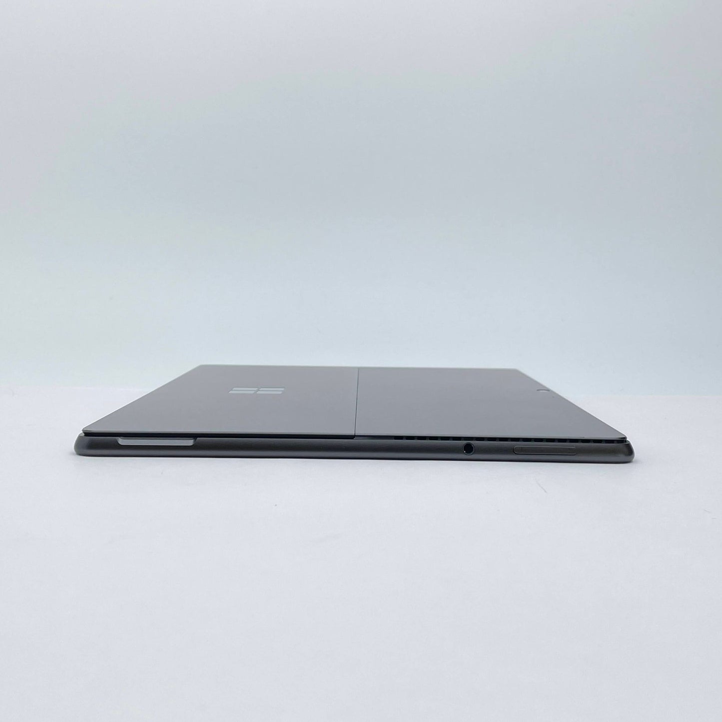 美品 Surface Pro 8 8PQ-00026 Model:1983 i5 1135G7 8GB 256GB Windows11Home グラファイト キーボード付き バッテリー最大容量83% 【C6723-80】