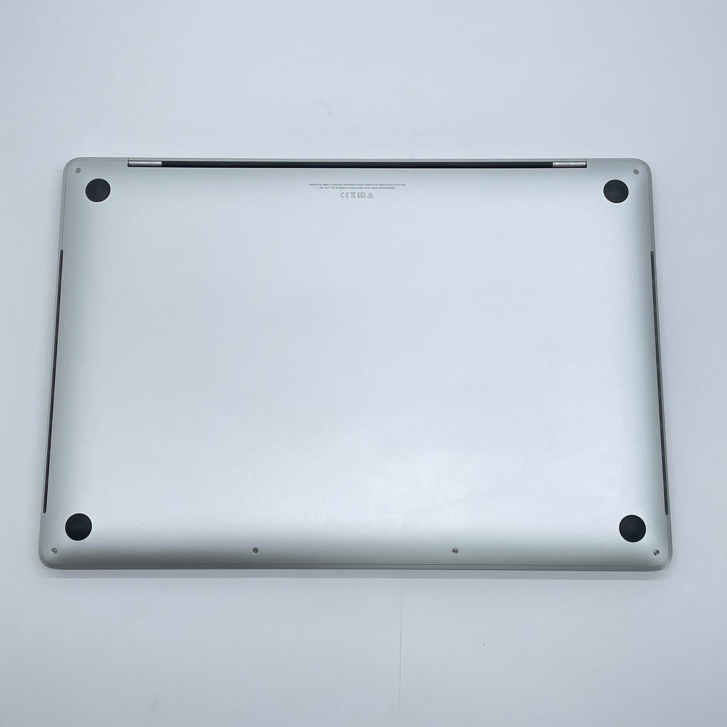 MacBook Pro  2019 16インチ Core i7 32GB 1TB RADEON Pro 5500M シルバー【C7654-80】