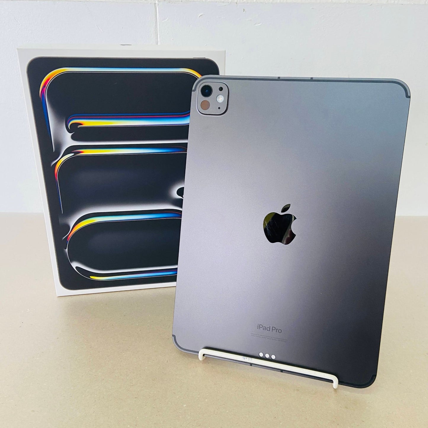 Apple iPad Pro 11インチ Wi-Fi+Cellular 256GB M4 2024年モデル MVW13J/A バッテリー最大容量100% C3386 60サイズ発送