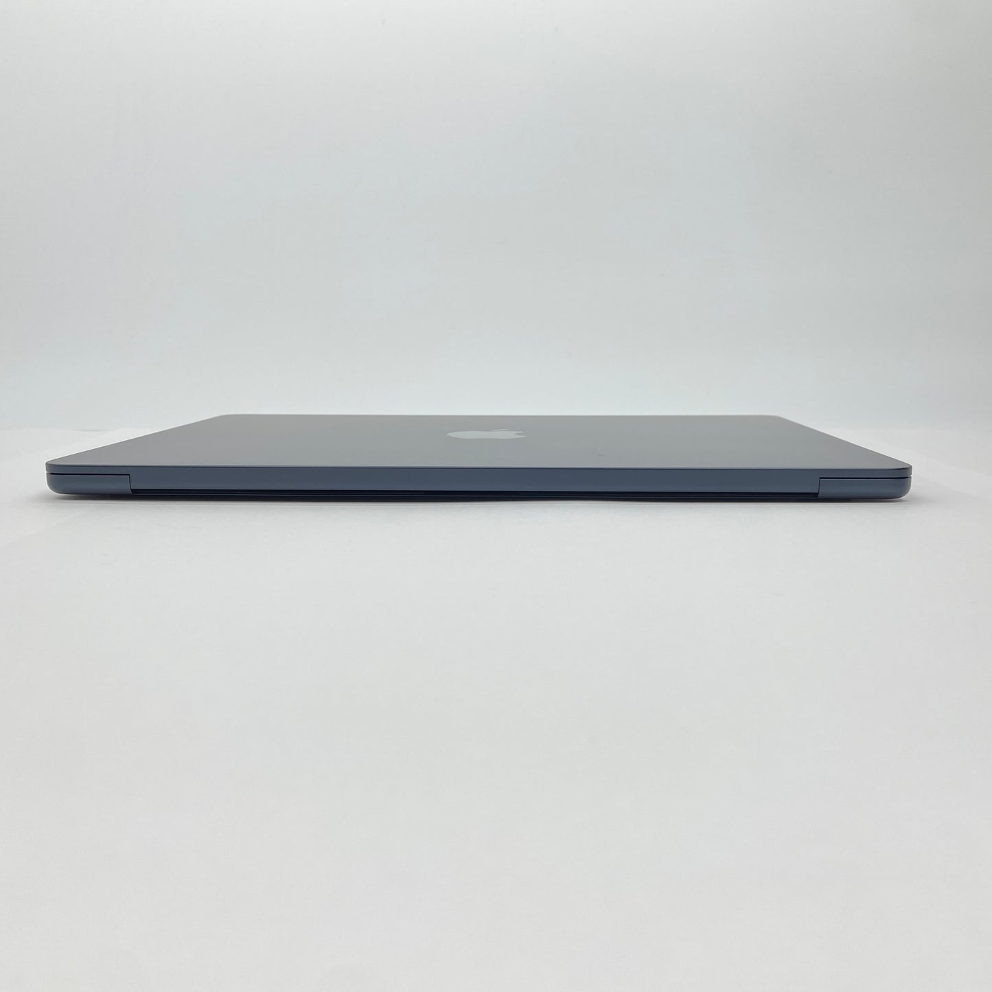 新品同様 美品 Apple MacBookAir 13インチ M3 24GB 1TB ミッドナイト バッテリー最大容量100%【C4712-80】