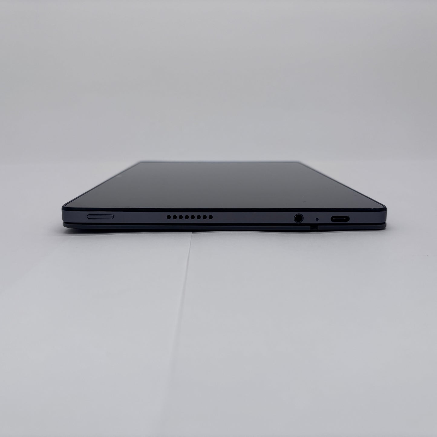 美品 Lenovo Chromebook Duet 11 10.95インチ MediaTek Kompanio 838 8GB eMMC 128GB 重量1.0kg 83HH000TJP パソコン [ルナグレー]【C6937-60】