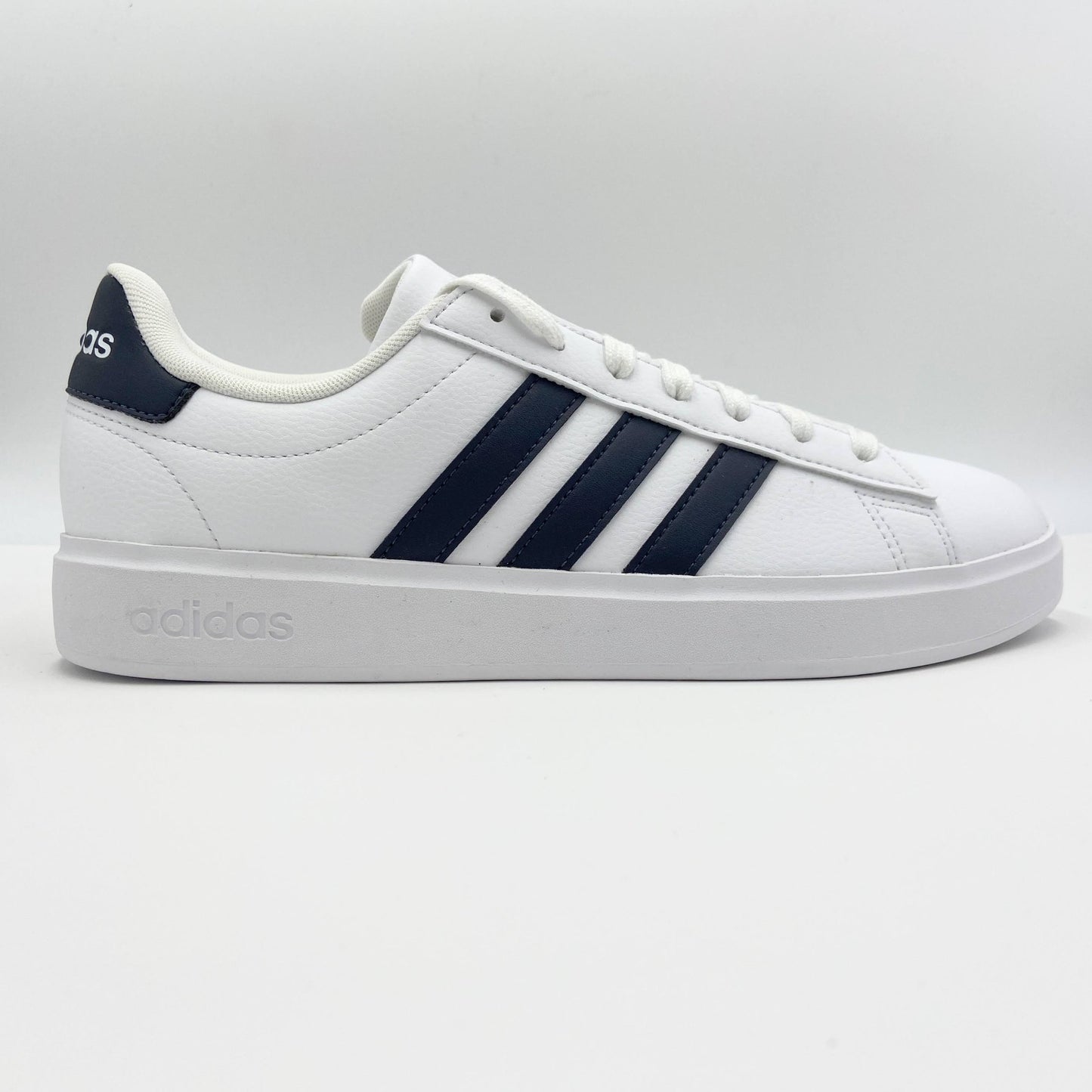 未使用 adidas グランドコート 2.0 シューズ GRAND COURT 2.0 SHOES GW9199	サイズ:26.5cm【C6310-100】