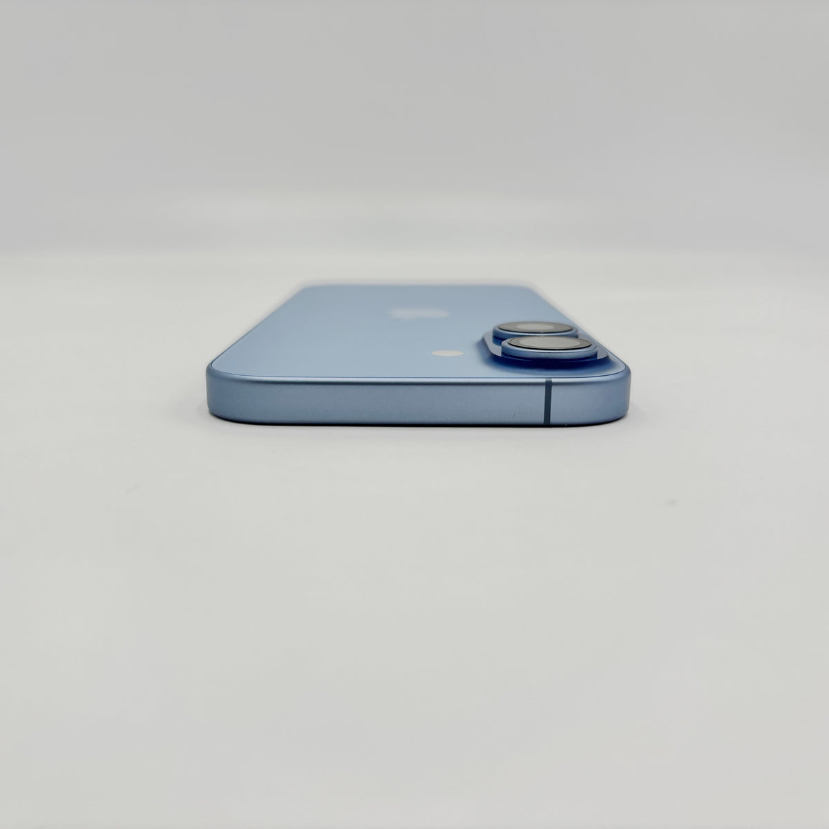 美品 Apple iPhone 17 256GB SIMフリー ミストブルー MG6L4KH/A 韓国版 バッテリー最大容量95%【C9111-C】