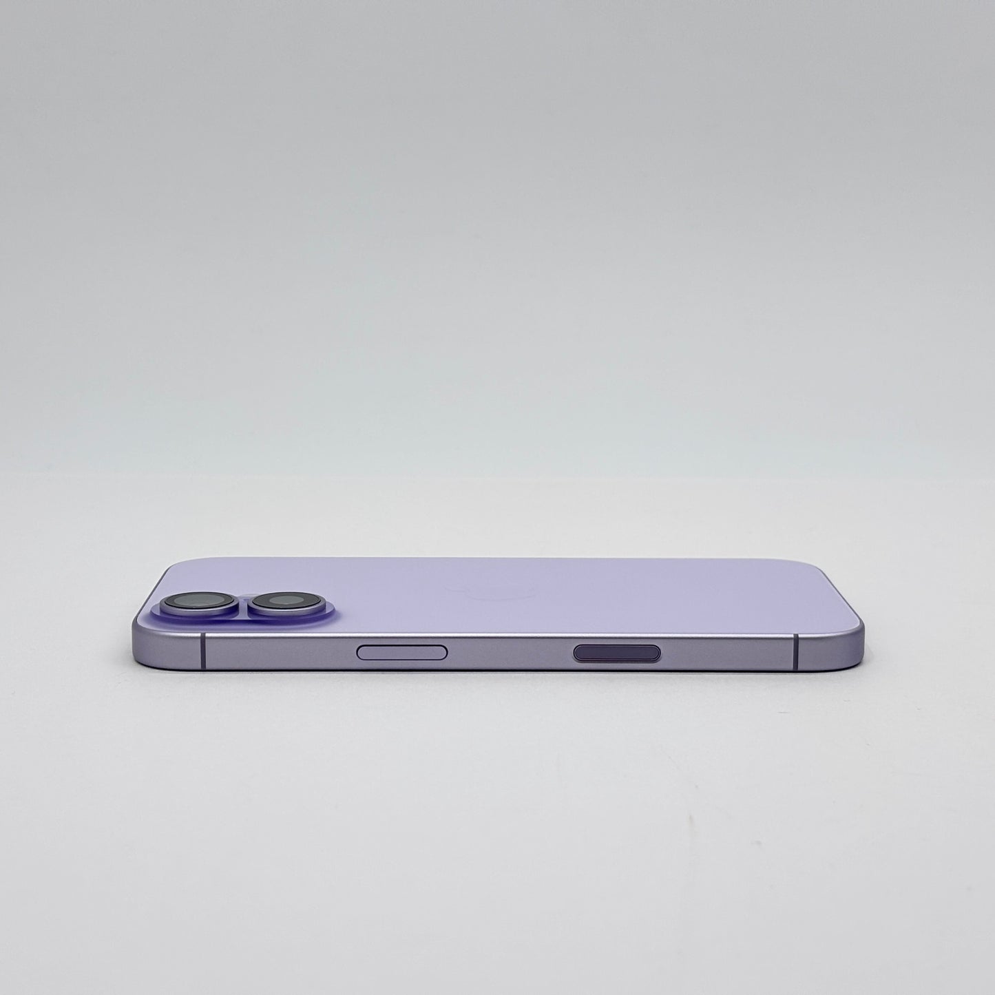 美品 iPhone 17 MG6A4J/A 256GB SIMフリー ラベンダー バッテリー最大容量100%【C8362-C】