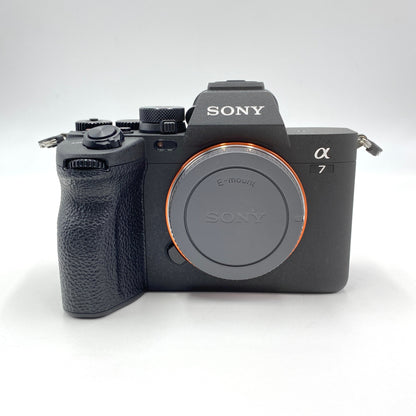 美品 SONY ソニー α7IV ILCE-7M4 ボディ シャッター回数3,447枚 【C5778-60】