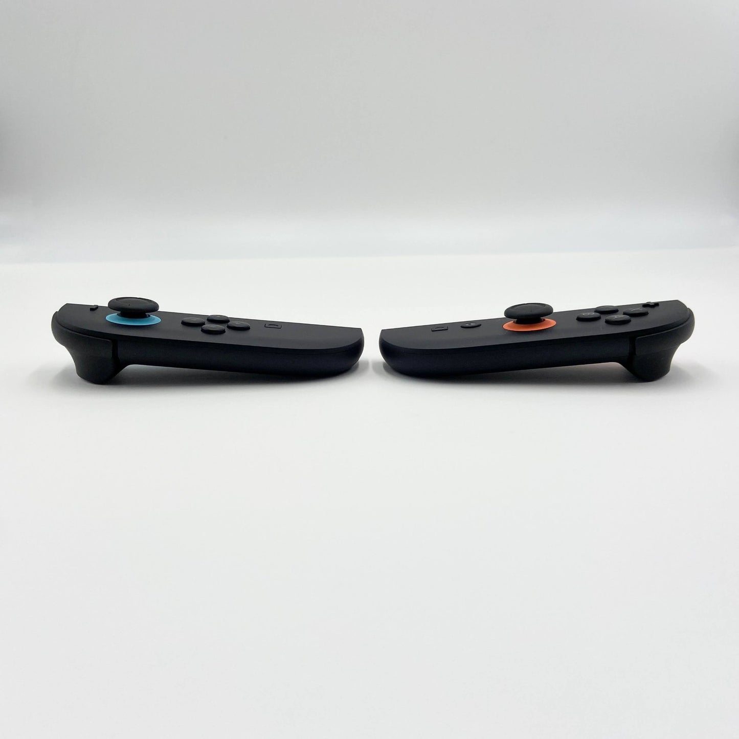 美品 ゲーム機 任天堂 Nintendo Switch 2 (日本語・国内専用) BEE-S-KB6CA 付属品完備【C6116-80】