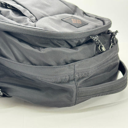 美品 Columbia コロンビア パナシーア 33L バックパック - 通勤・通学から旅行まで使える軽量・大容量の万能リュック【C8026】