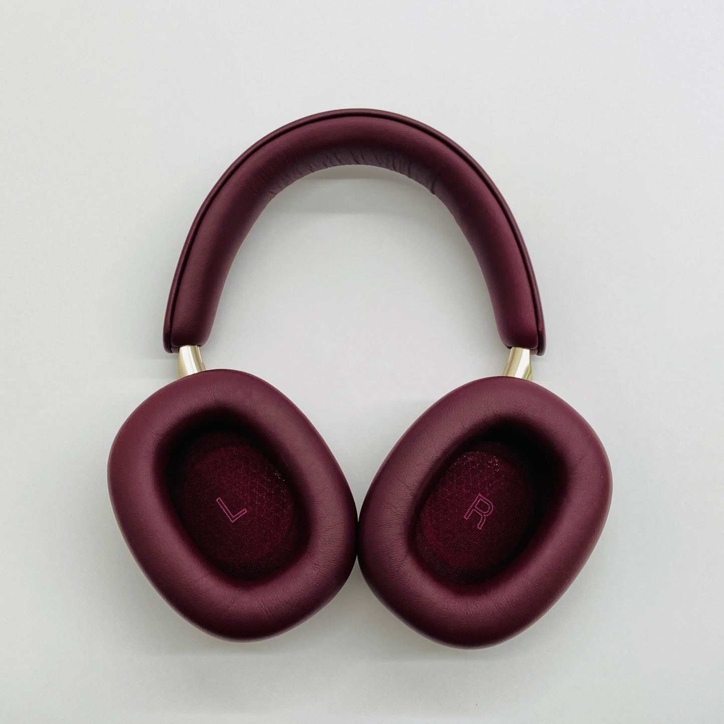 美品 Bowers & Wilkins Px8 ノイズキャンセリング ワイヤレスヘッドホン ロイヤル・バーガンディ【C7516-80】