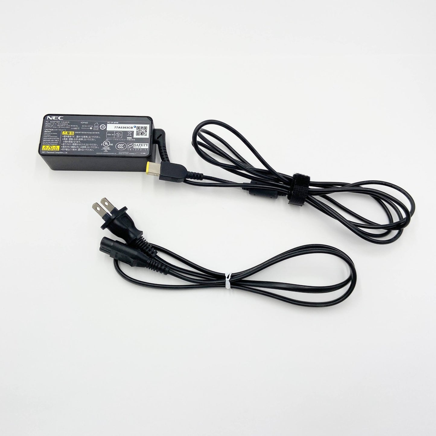 LAVIE Note Standard NS350/GAW PC-NS350GAW [クリスタルホワイト] i3-7100U 4GB SSD 512GB Winodws 10Home バッテリー最大容量100%【C6468-80】