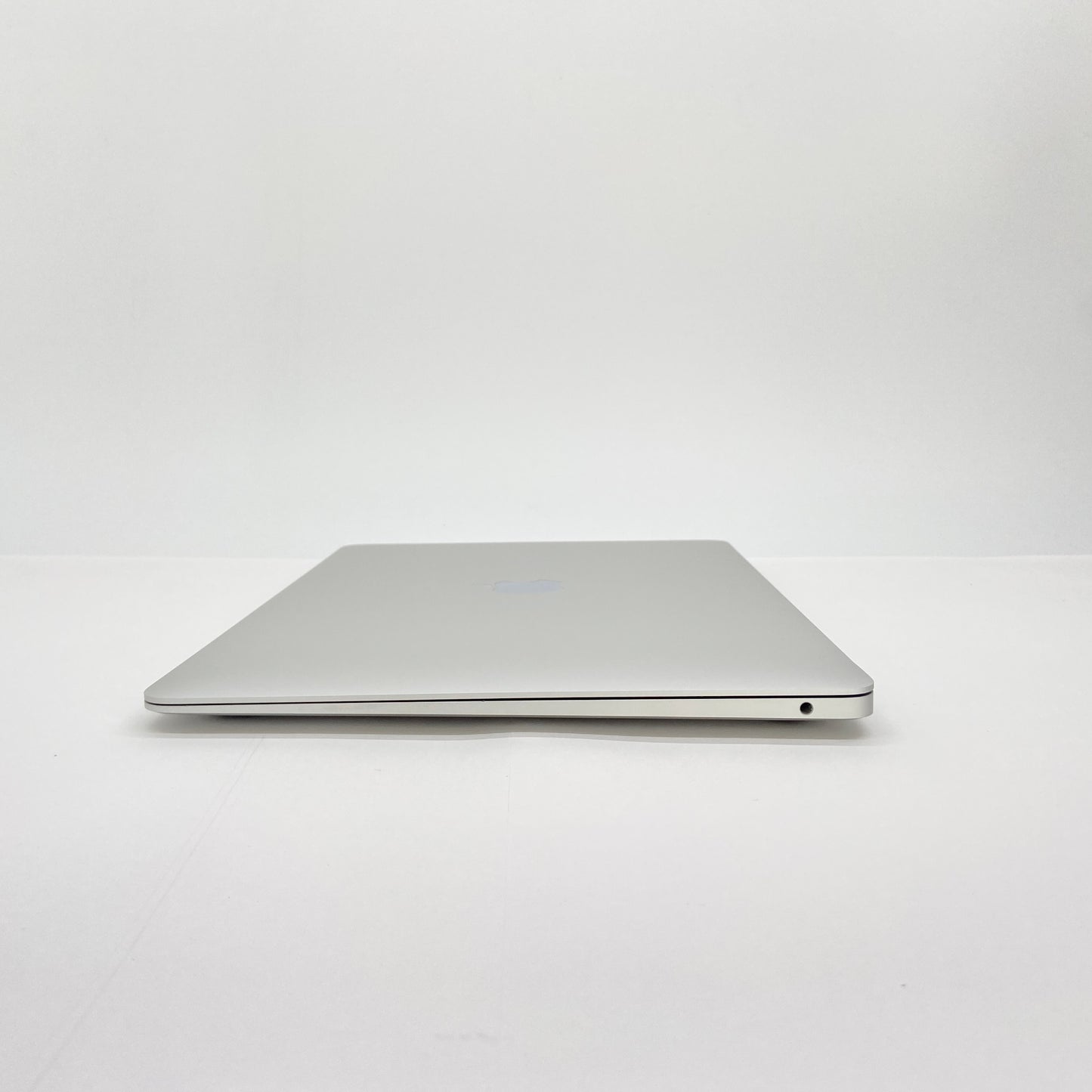 MacBook Air 2020 M1 8GB 256GB MGN93J/A シルバー バッテリー最大容量95%  【C6428-80】
