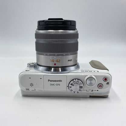 パナソニック Panasonic LUMIX DMC-GF6 レンズセット / LUMIX G VARIO 14-42mm F3.5-5.6 II ASPH. MEGA O.I.S. H-FS1442A 【C5558-60】