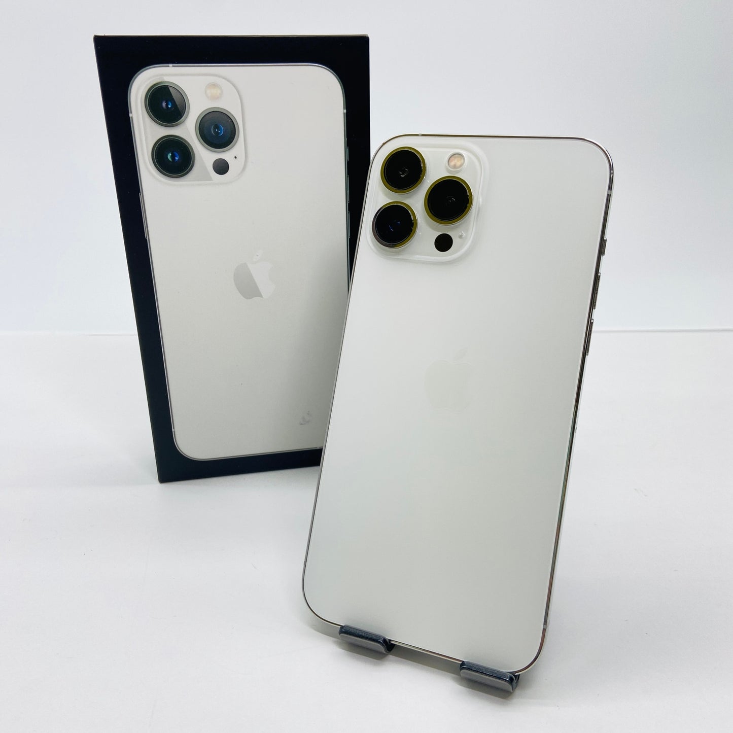 Apple iPhone13 Pro Max 256GB Silver A2641 MLJ93J/A【C4039-C】