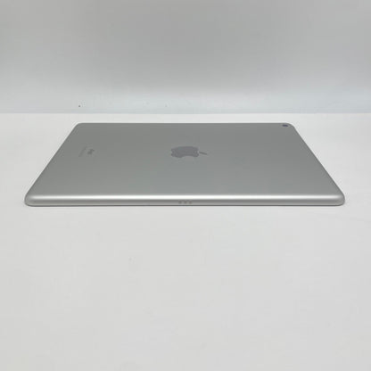 美品 Apple iPad 第9世代 MK2L3J/A 64GB WI-FI 10.2インチ 2021年 バッテリー最大容量93%【C6210-60】