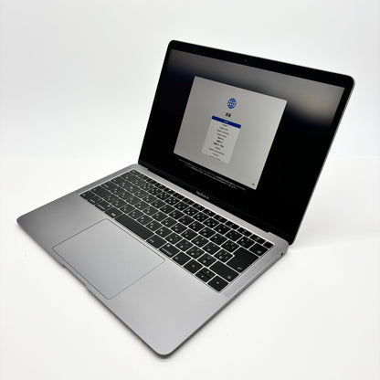 美品 MacBook Air Retina 13インチ 2018 1.6GHz デュアルコア i5 8GB 256GB  スペースグレイ【C8683-80】