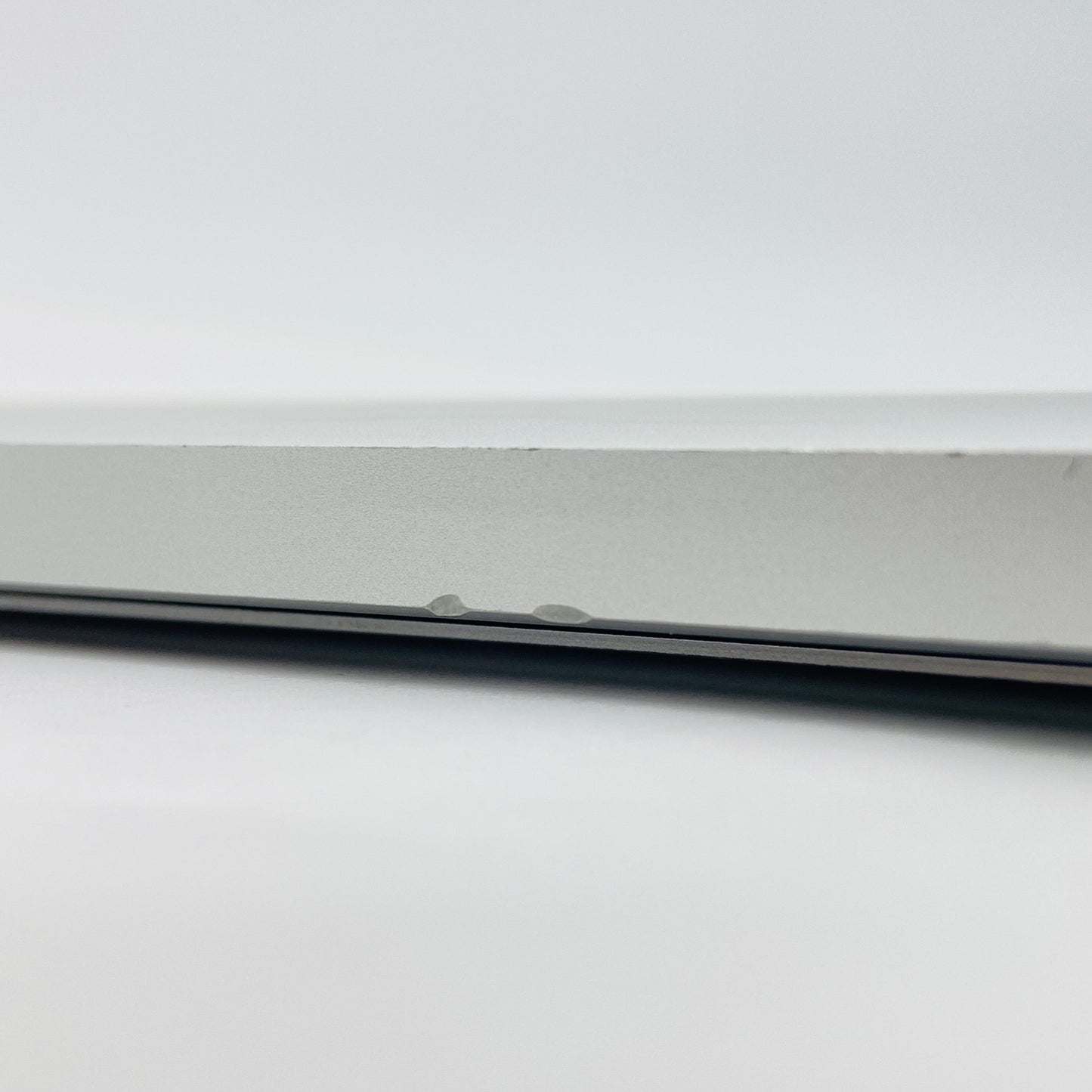 Apple MacBook Pro 13インチ 2017 Two Thunderbolt 3 ports 2.3GHz デュアルコア i5 8GB 512GB【C4291-80】