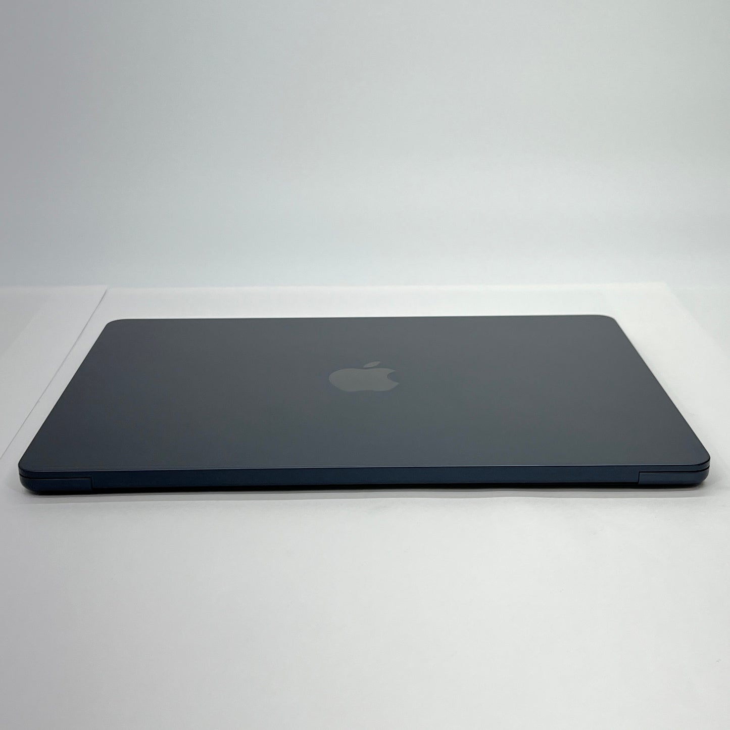 新品同様 美品 MacBook Air 13.6インチ M4 16GB 256GB  MW123J/A 充放電回数12回 バッテリー最大容量100% 【C5961-80】