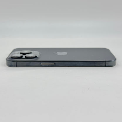 美品 物理デュアルSIM iPhone15 Pro A3104 MTQ83CH/A 256GB ブラックチタニウム 中国版 SIMフリー シャッター音なし【C50-C】