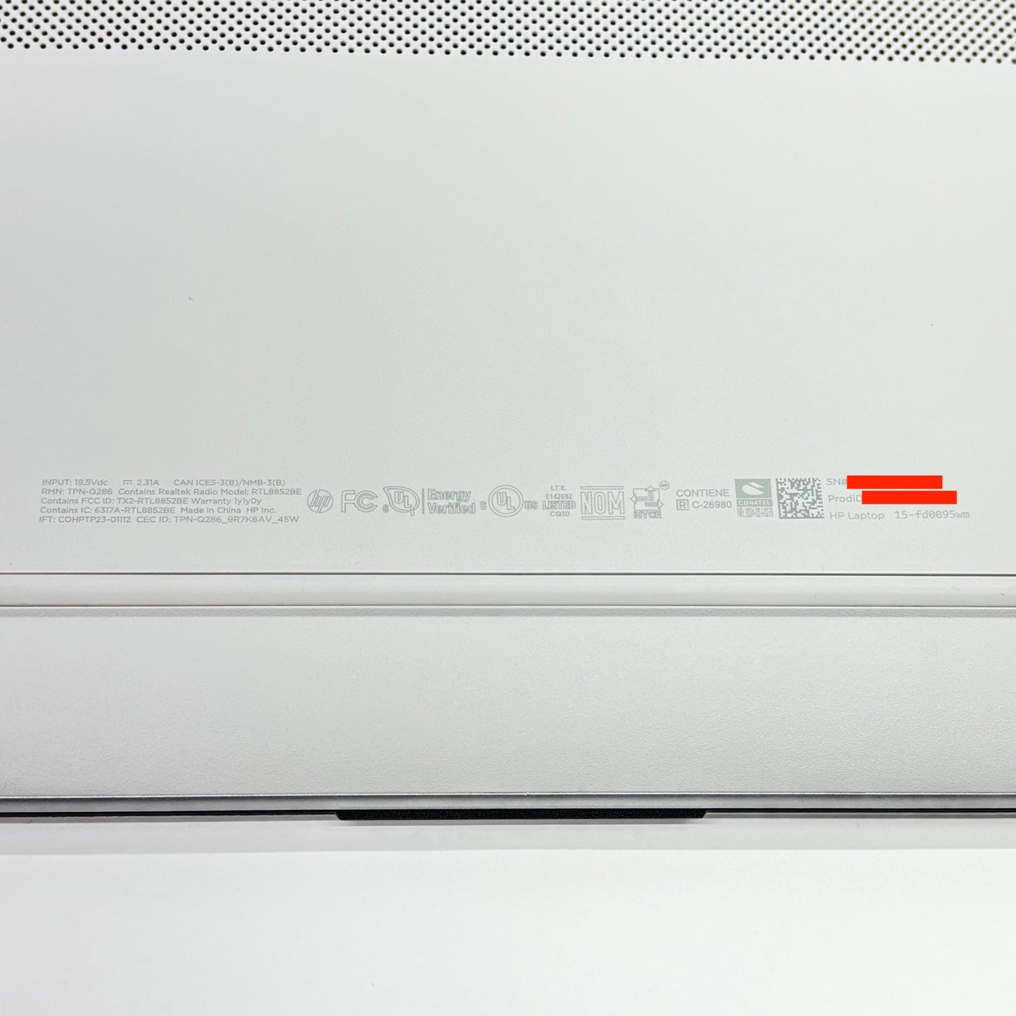 美品 HP Laptop 15-fd0095wm i5 1235U 16GB SSD512GB USキー windows11home サイクルカウント2回 バッテリー最大容量100%  【C5127-100】