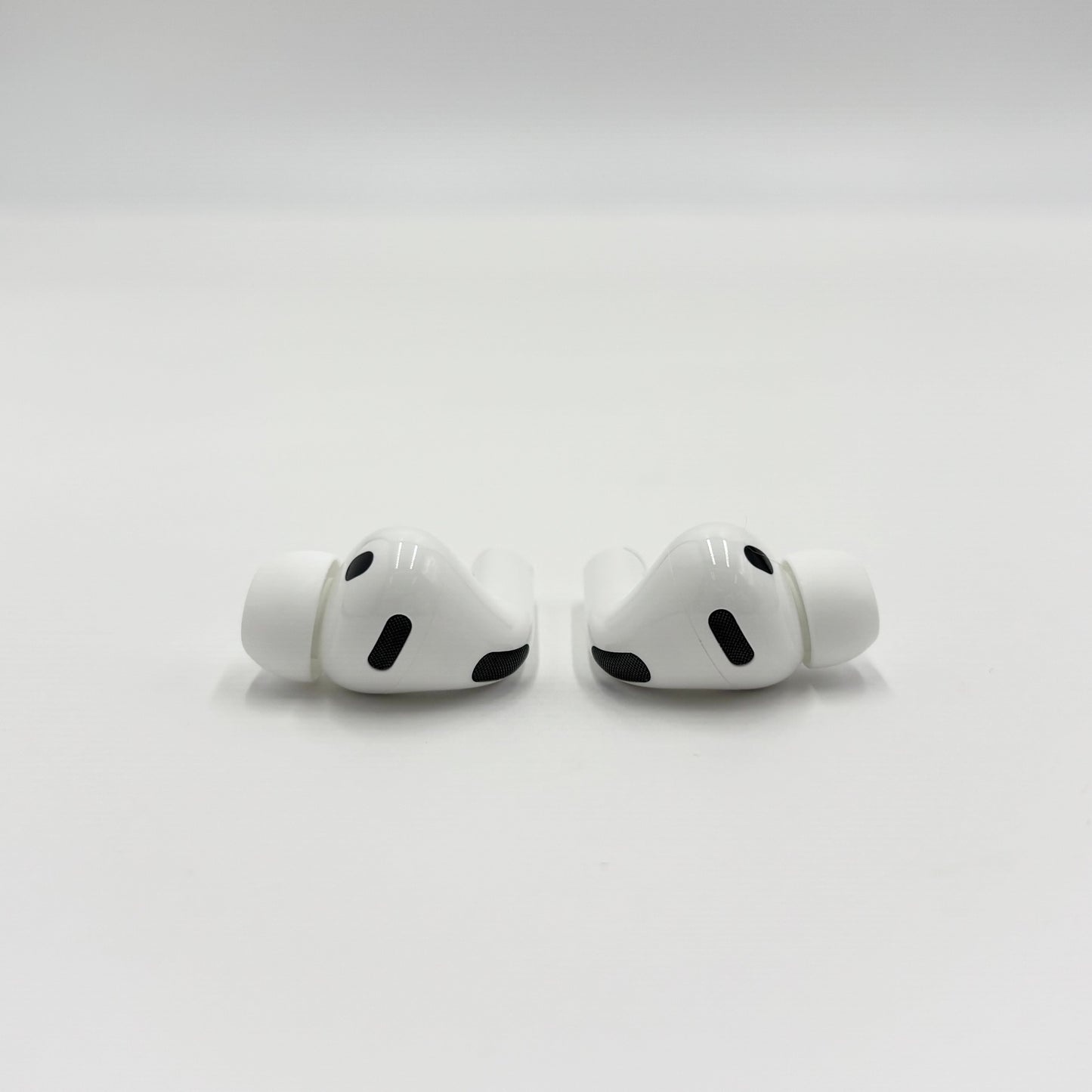 美品 Apple AirPods Pro3 MFHP4J/A 付属品完備 ワイヤレスイヤホン【C8778-C】