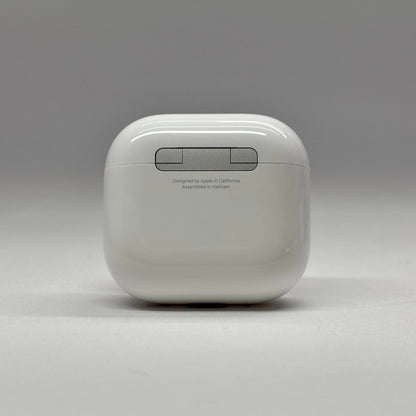 美品 AirPods 4 MXP93J/A （アクティブノイズキャンセリング搭載モデル）【C9028-C】