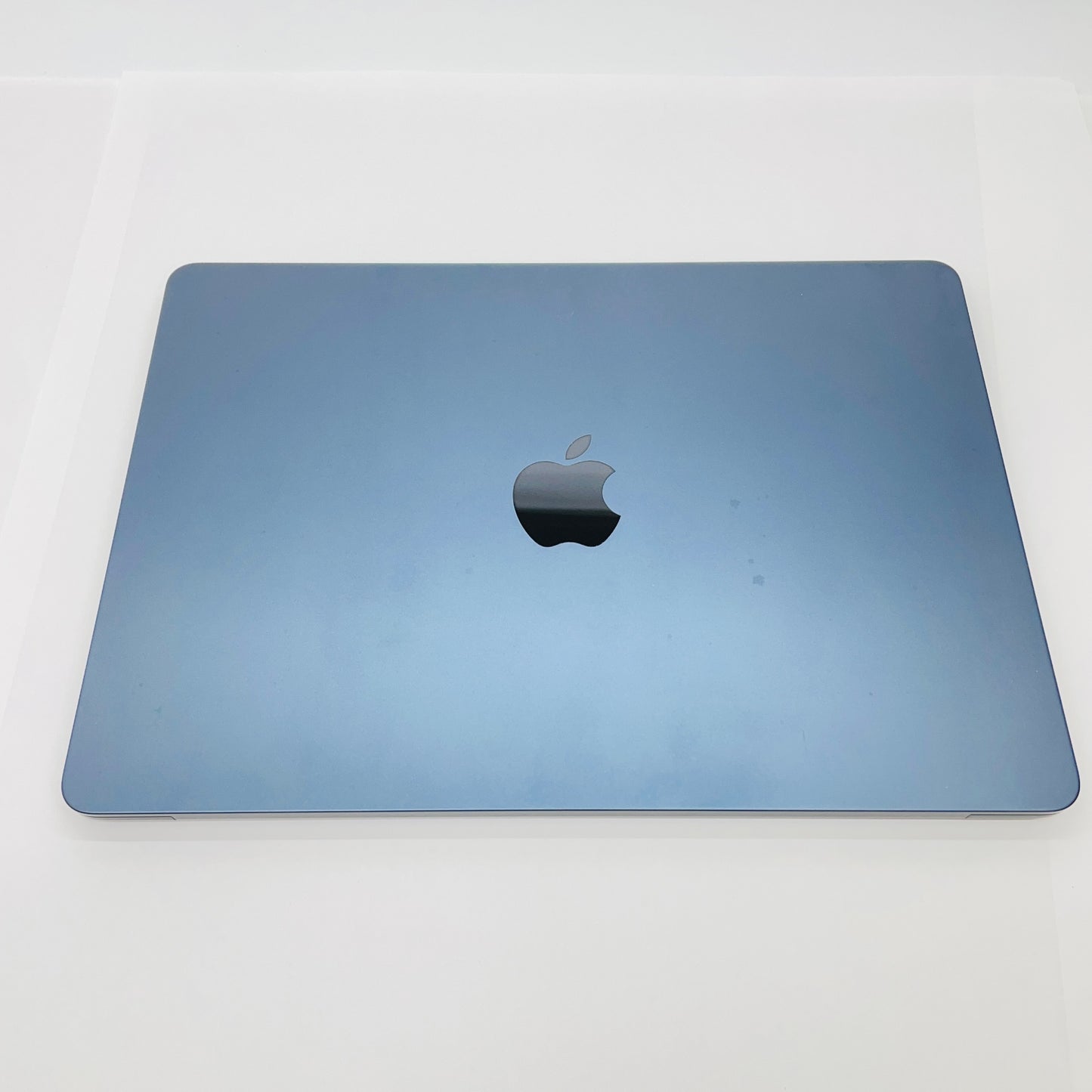 Apple MacBook Air 2022 13インチ M2 16GB SSD 512GB バッテリー最大容量100%【C4526-80】