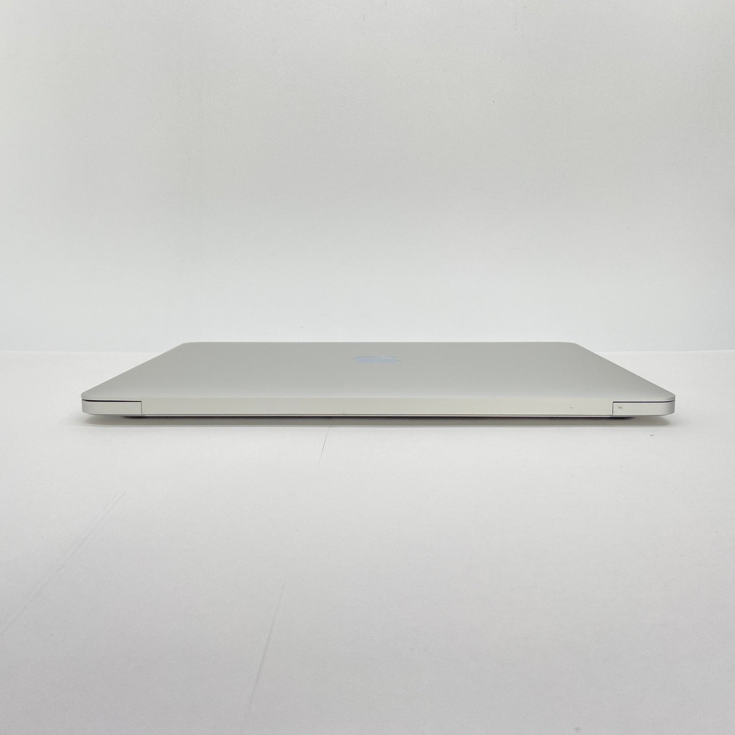 MacBook Air 2020 M1 8GB 256GB MGN93J/A シルバー バッテリー最大容量95%  【C6428-80】